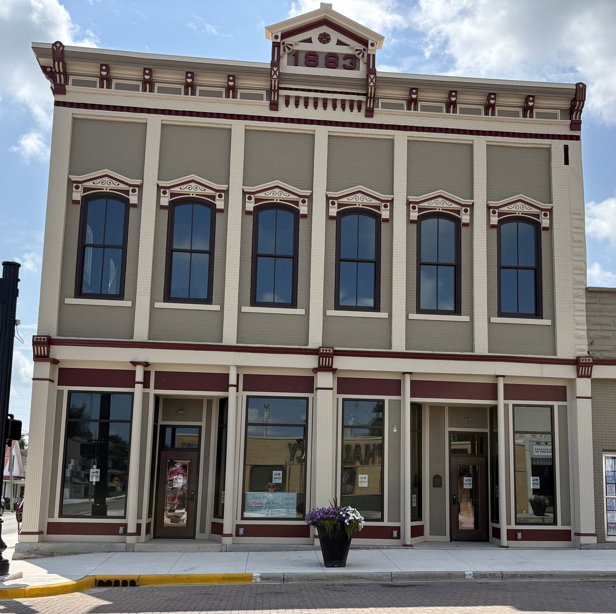 101 North Wayne Street, cropped